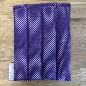 Bouillotte Le Nana - Un Amour de Lin ® - Tissu PETITS POIS BLANCS Fond violet