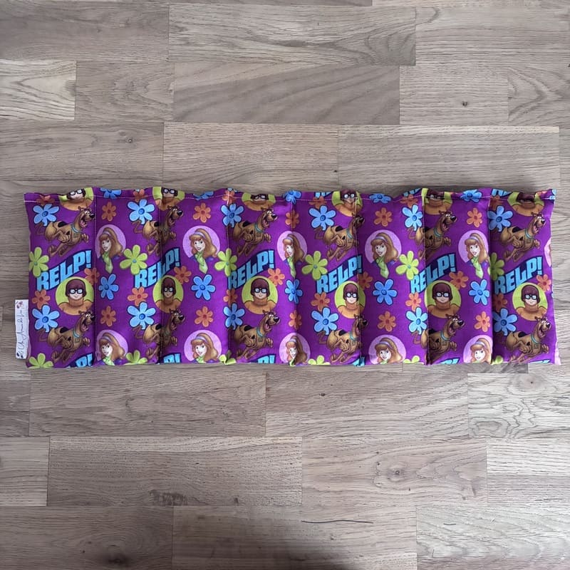 Bouillotte sèche aux graines de lin - Modèle CHOUCHOU - Tissu SCOOBY DOO - Un Amour de Lin® (4)