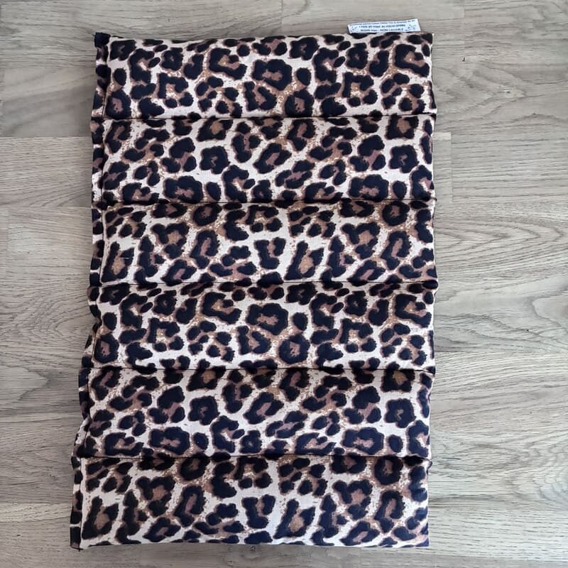 Bouillotte sèche aux graines de lin - Modèle MAXI - Tissu LEOPARD - Un Amour de Lin® (1)