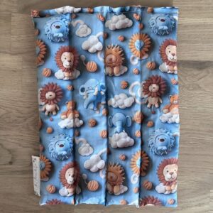 Bouillotte sèche aux graines de lin - Modèle NANA - Tissu LION Impression 3D - Un Amour de Lin®
